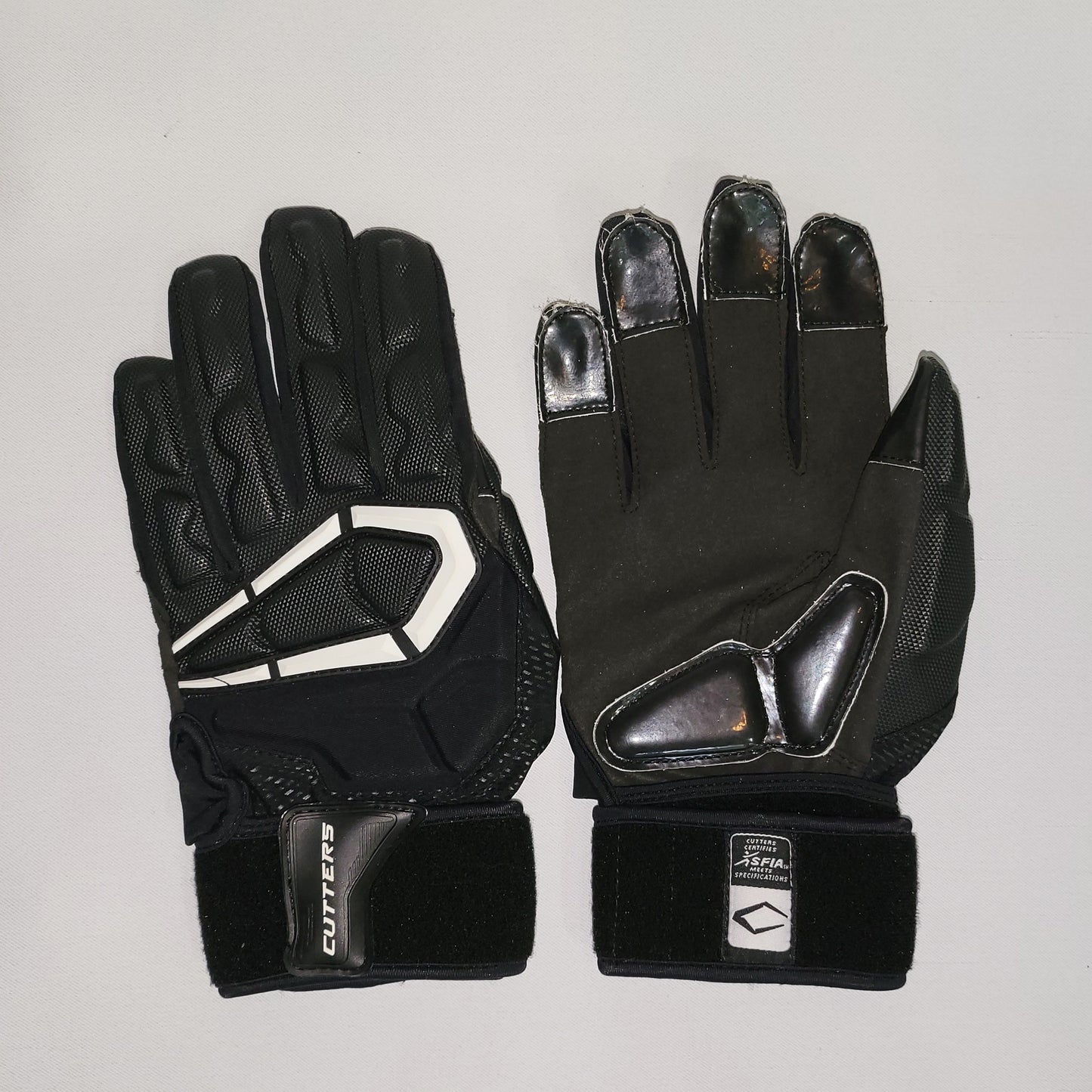Cutters FORCE 3.0 Black Football Gloves - Lineman