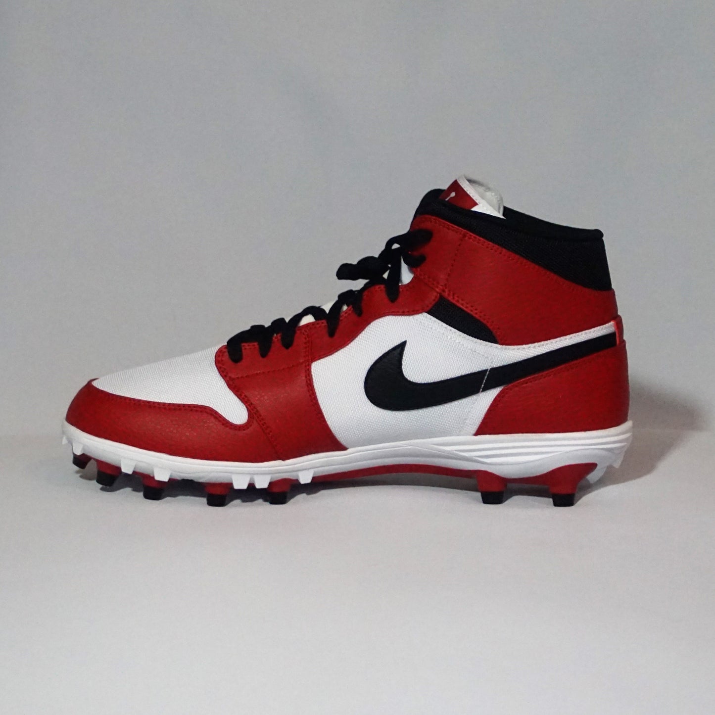 AIR JORDAN 1 TD MID "Chicago" White/Varsity Red/Black Football Cleat - NEW in Box