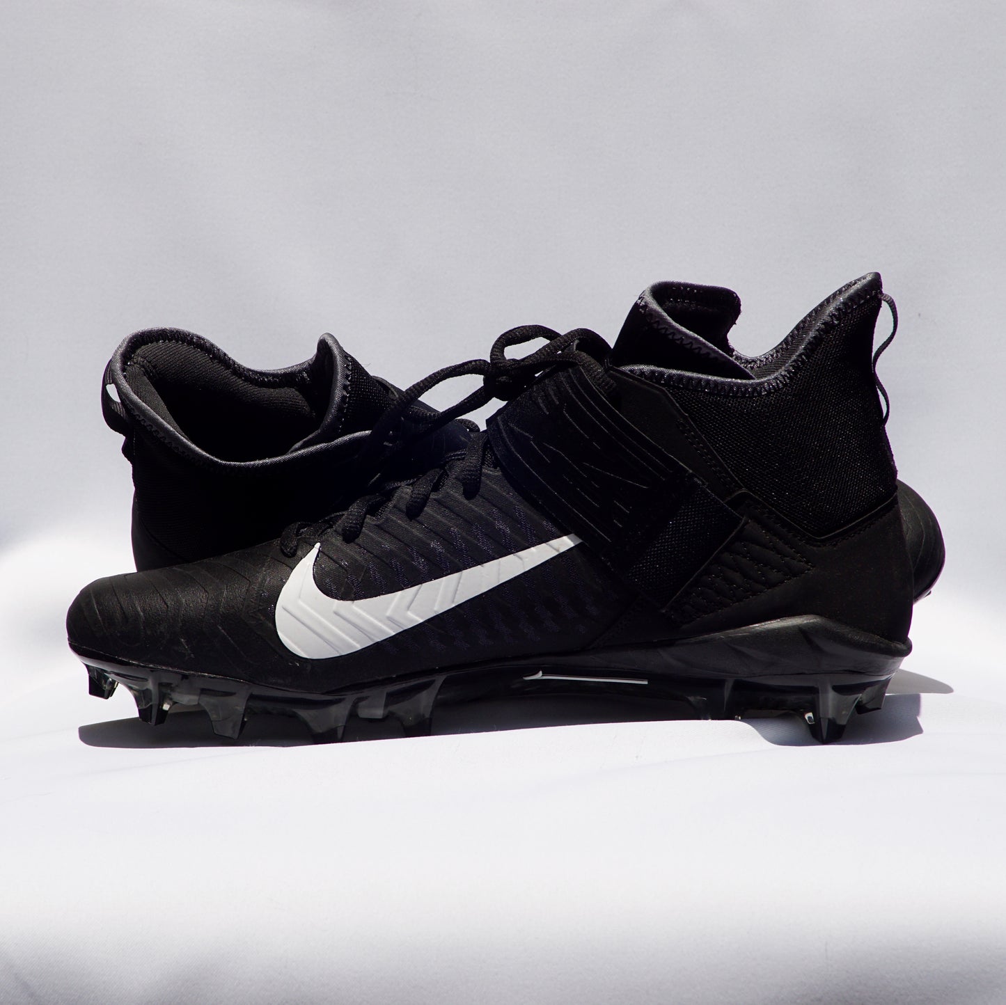 Nike Alpha Menace Pro 2 Mid TD Black/White Football Cleats