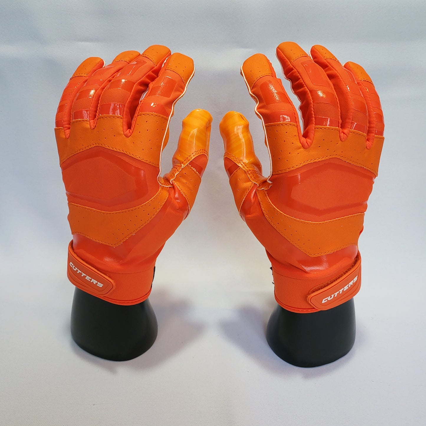 Cutters REV PRO 3 Orange Football Gloves - Receiver